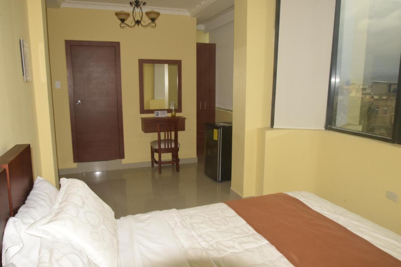 Olan'S Hotel Group Esmeraldas Ngoại thất bức ảnh
