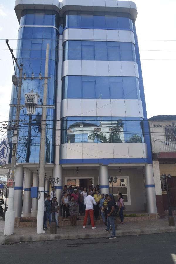 Olan'S Hotel Group Esmeraldas Ngoại thất bức ảnh